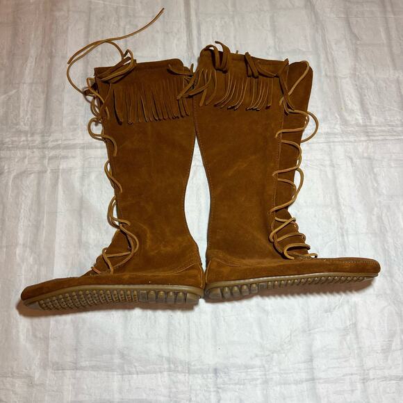 Minnetonka Suede Fringe Boot 8 NWOT - Picture 5 of 5